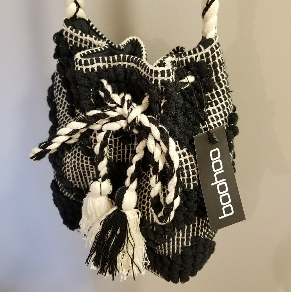 NWT BooHoo Lara PomPom Cross Body